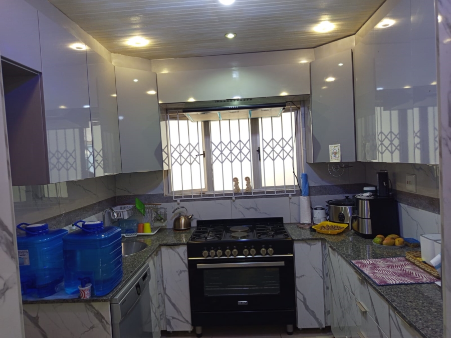 3 Bedroom Property for Sale in Brindhaven KwaZulu-Natal