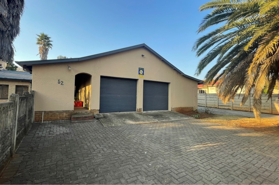 3 Bedroom Property for Sale in Signal Hill KwaZulu-Natal