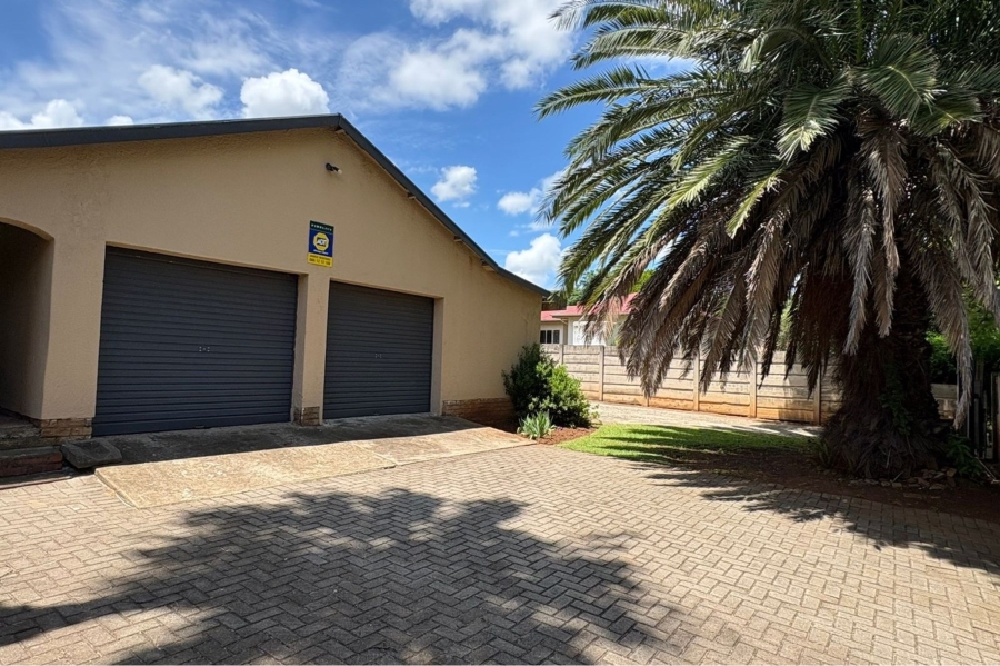 3 Bedroom Property for Sale in Signal Hill KwaZulu-Natal