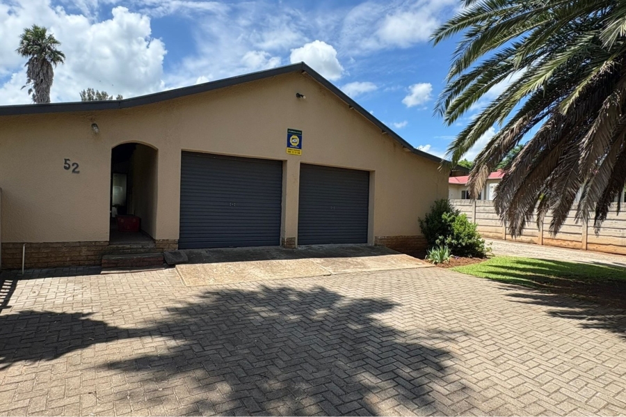 3 Bedroom Property for Sale in Signal Hill KwaZulu-Natal