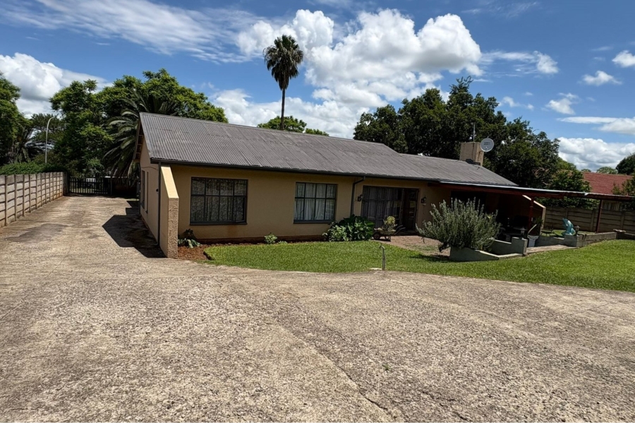 3 Bedroom Property for Sale in Signal Hill KwaZulu-Natal