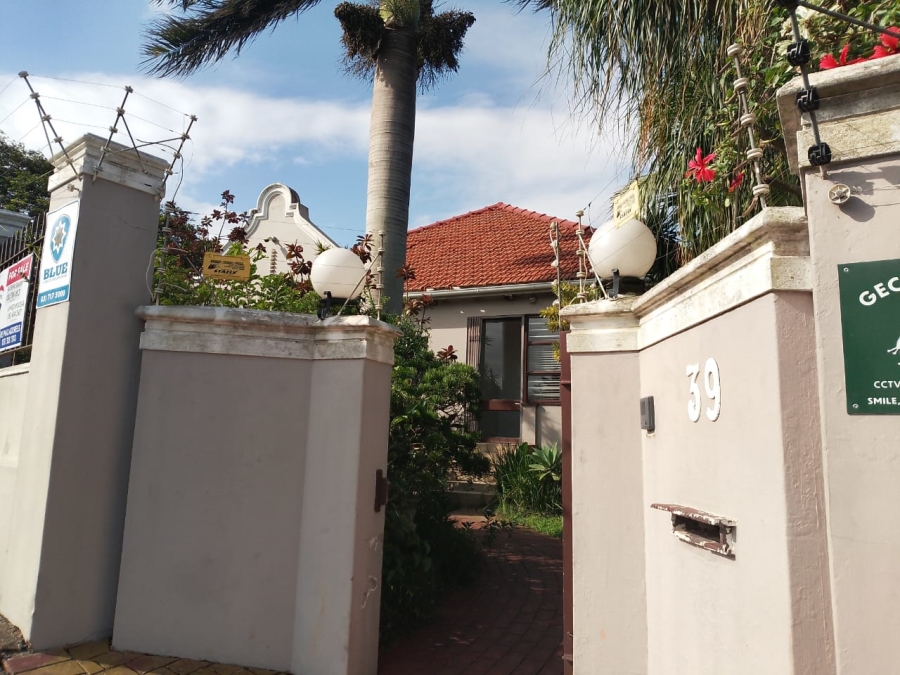 4 Bedroom Property for Sale in Glenwood KwaZulu-Natal