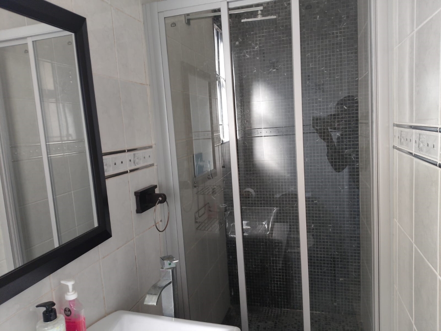 4 Bedroom Property for Sale in Glenwood KwaZulu-Natal