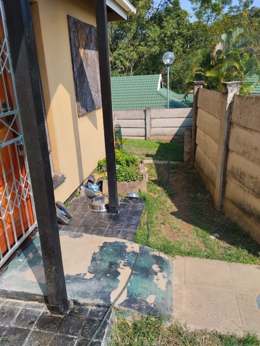 2 Bedroom Property for Sale in Bellair KwaZulu-Natal