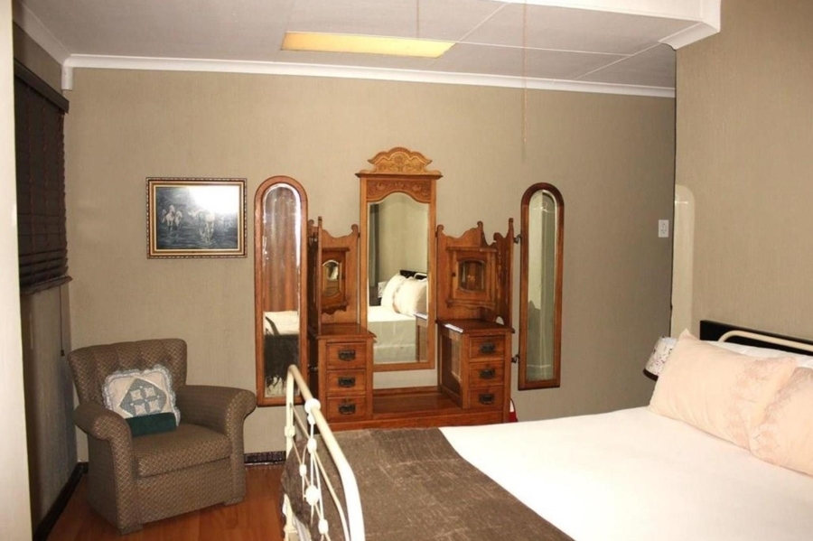 4 Bedroom Property for Sale in Huttenheights KwaZulu-Natal