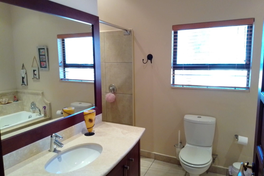 4 Bedroom Property for Sale in Umhlanga KwaZulu-Natal
