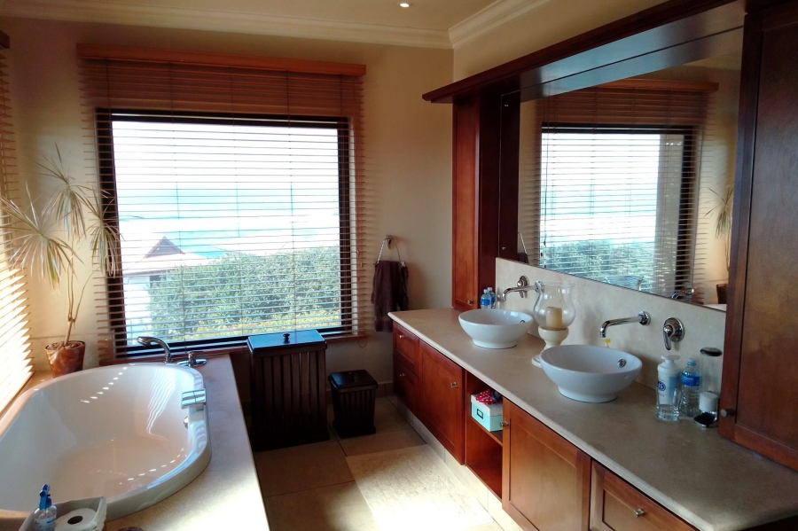 4 Bedroom Property for Sale in Umhlanga KwaZulu-Natal