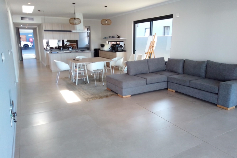 4 Bedroom Property for Sale in Sibaya Precinct KwaZulu-Natal