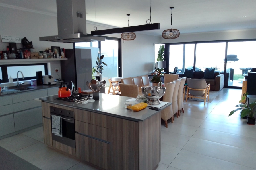 4 Bedroom Property for Sale in Sibaya Precinct KwaZulu-Natal