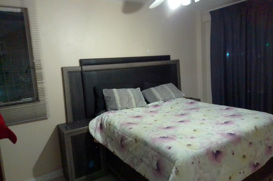 2 Bedroom Property for Sale in Essenwood KwaZulu-Natal