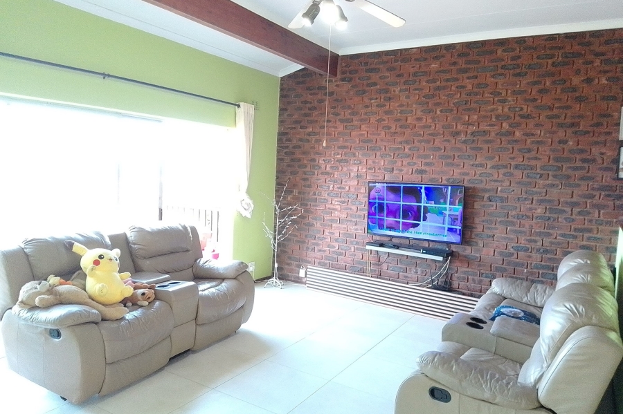 2 Bedroom Property for Sale in Illovo Beach KwaZulu-Natal