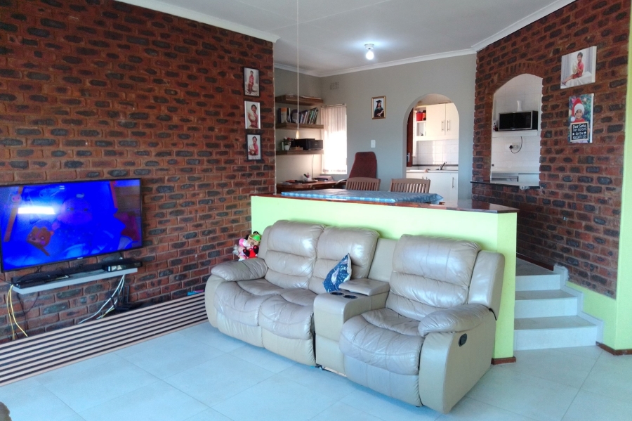 2 Bedroom Property for Sale in Illovo Beach KwaZulu-Natal