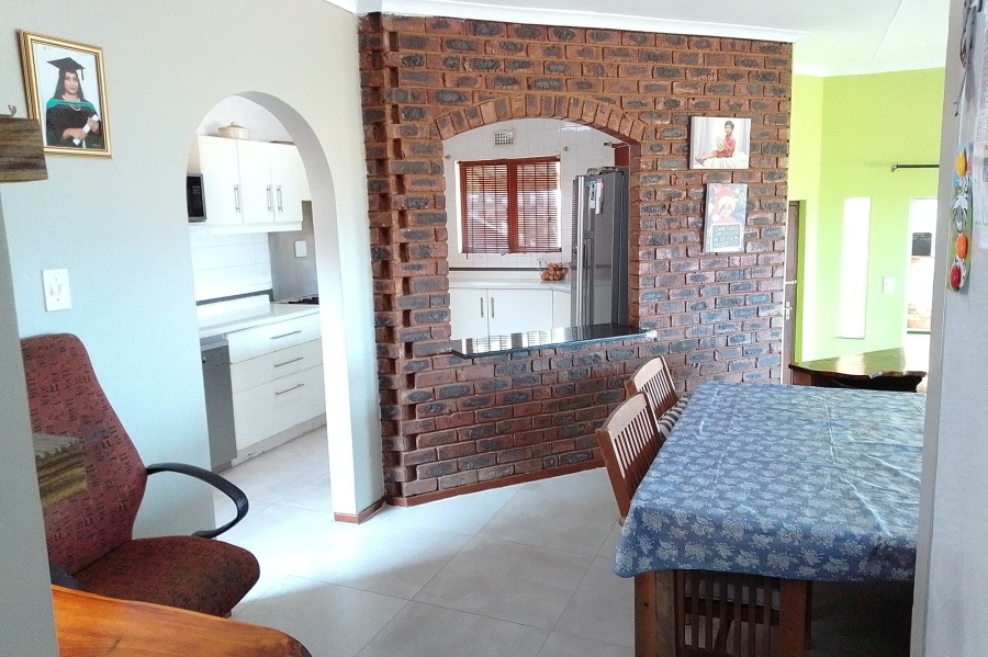 2 Bedroom Property for Sale in Illovo Beach KwaZulu-Natal