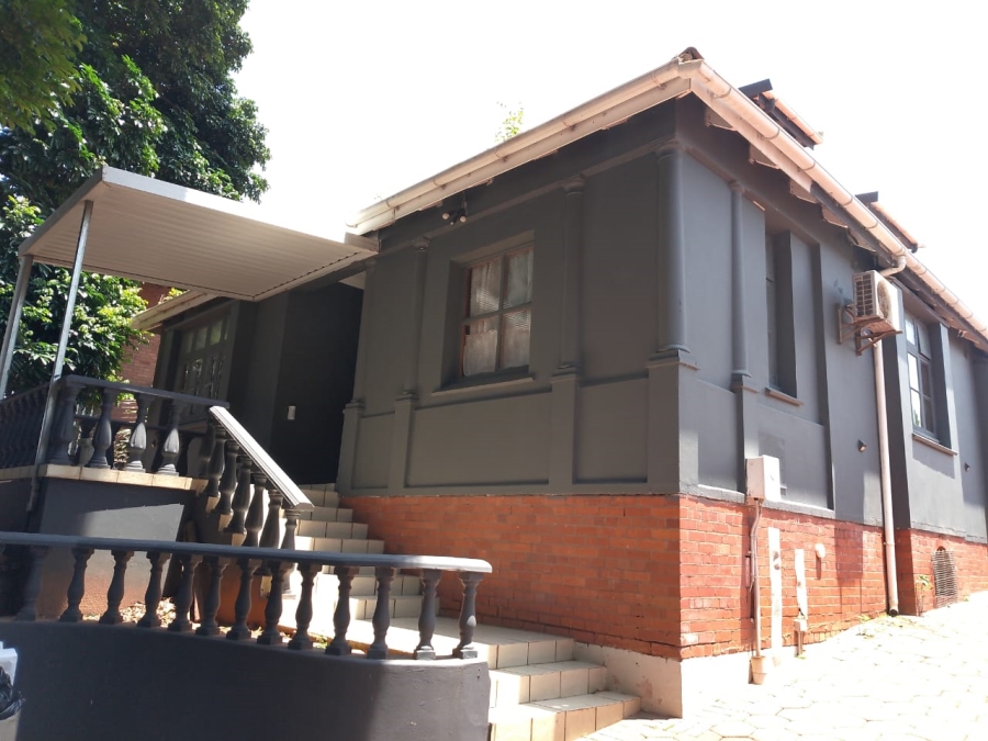 5 Bedroom Property for Sale in Glenwood KwaZulu-Natal