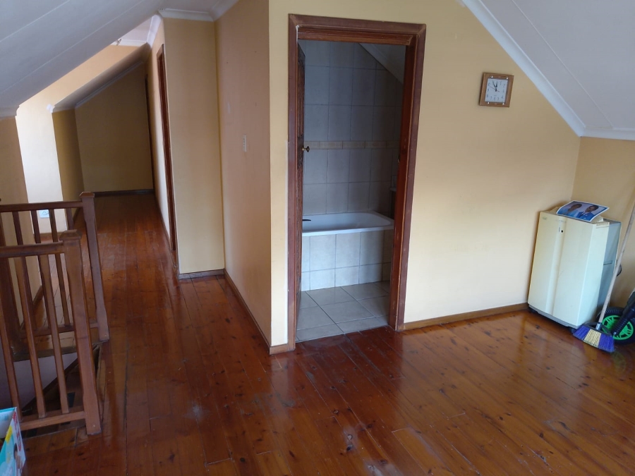 5 Bedroom Property for Sale in Glenwood KwaZulu-Natal