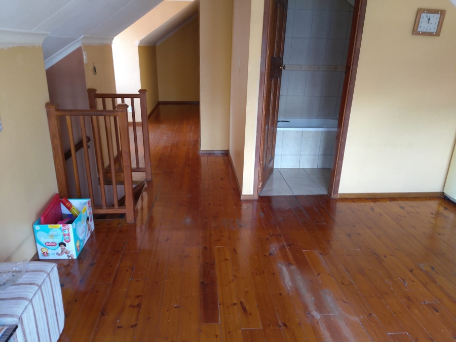 5 Bedroom Property for Sale in Glenwood KwaZulu-Natal