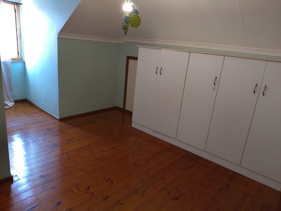 5 Bedroom Property for Sale in Glenwood KwaZulu-Natal