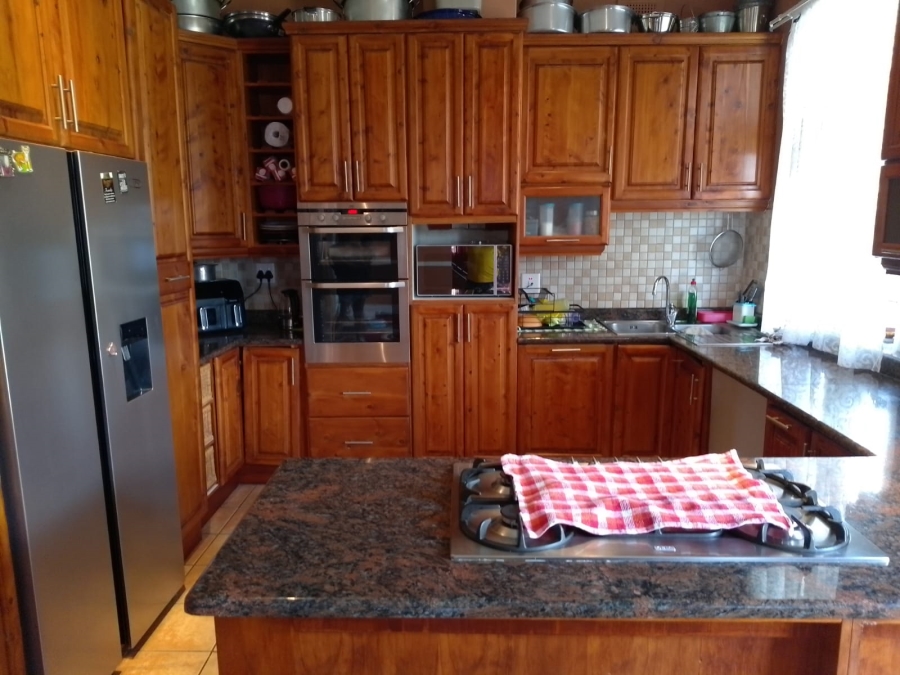 5 Bedroom Property for Sale in Glenwood KwaZulu-Natal