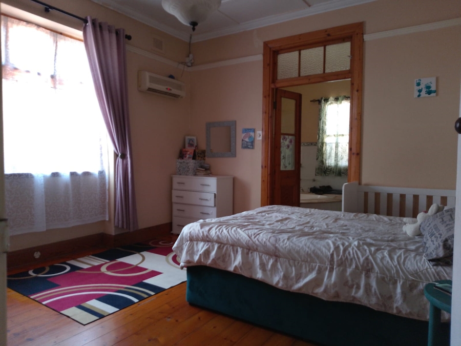 5 Bedroom Property for Sale in Glenwood KwaZulu-Natal