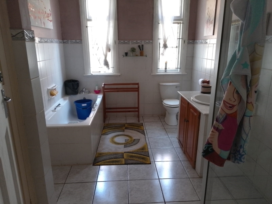 5 Bedroom Property for Sale in Glenwood KwaZulu-Natal