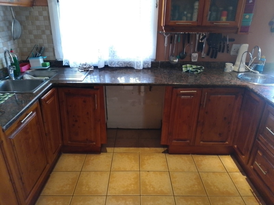 5 Bedroom Property for Sale in Glenwood KwaZulu-Natal