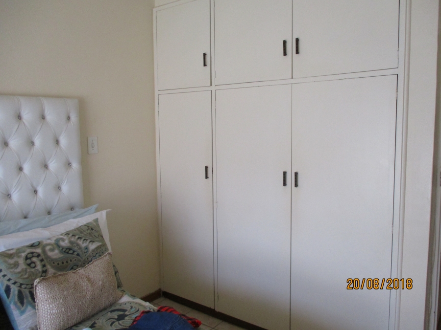 To Let 2 Bedroom Property for Rent in Howick KwaZulu-Natal