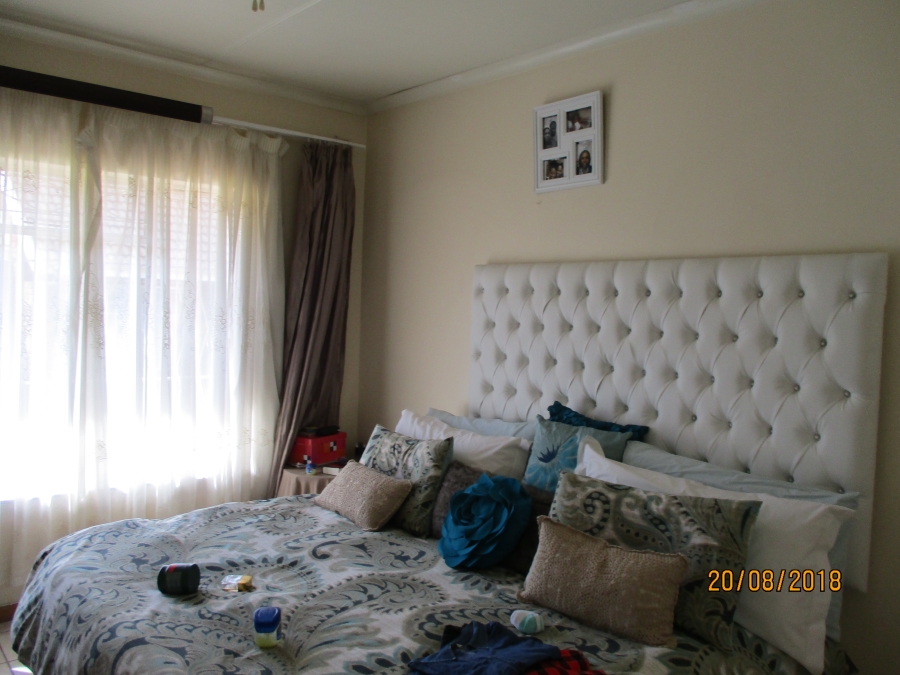 To Let 2 Bedroom Property for Rent in Howick KwaZulu-Natal