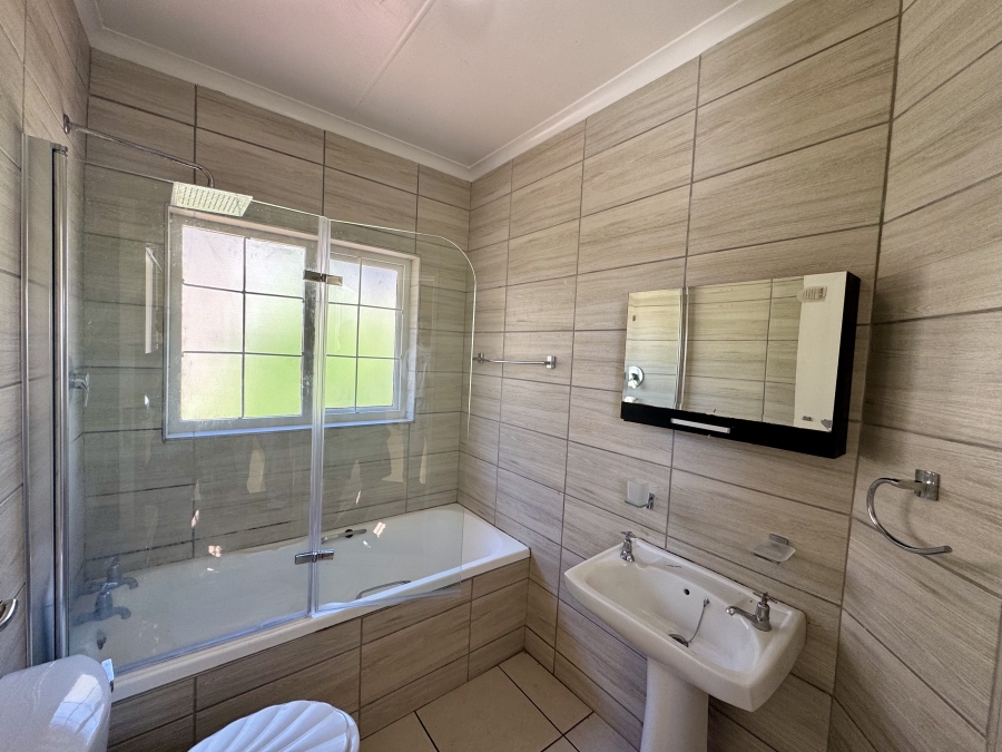 2 Bedroom Property for Sale in Scottsville KwaZulu-Natal