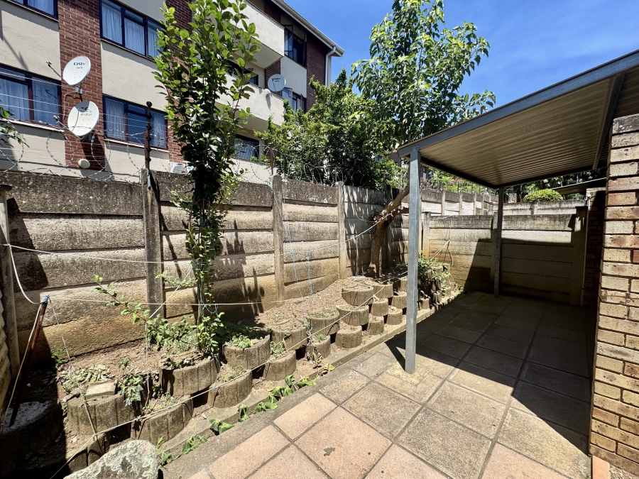 2 Bedroom Property for Sale in Scottsville KwaZulu-Natal