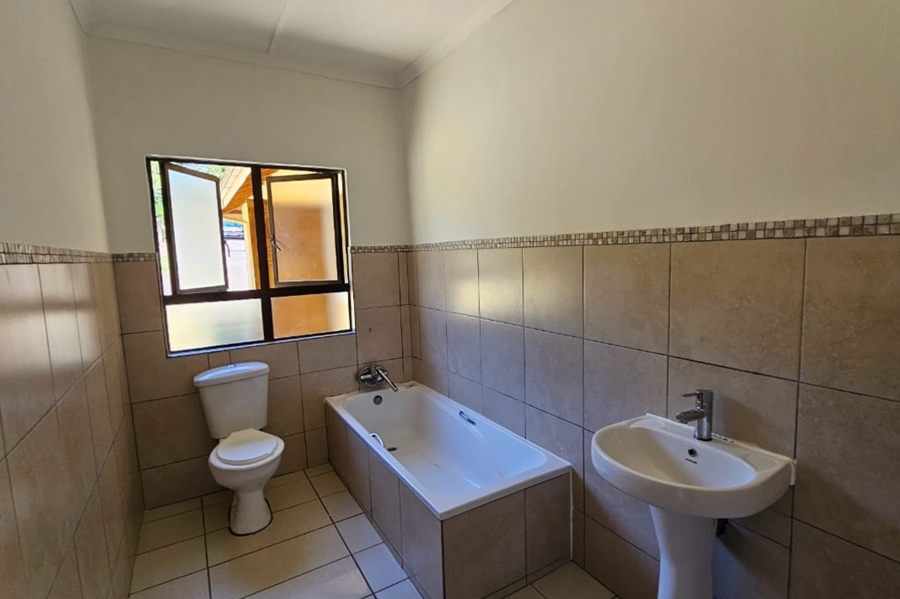 3 Bedroom Property for Sale in Lincoln Meade KwaZulu-Natal