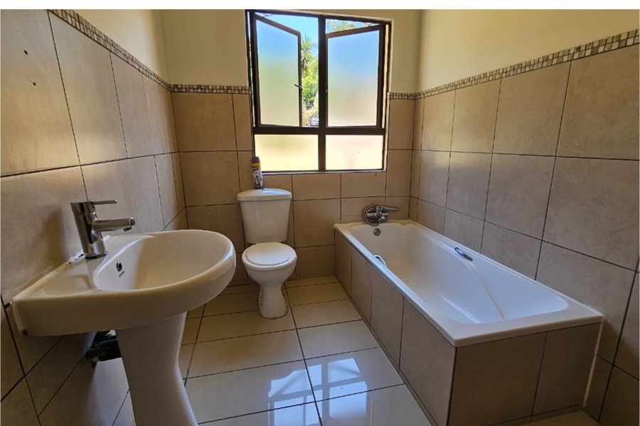 3 Bedroom Property for Sale in Lincoln Meade KwaZulu-Natal