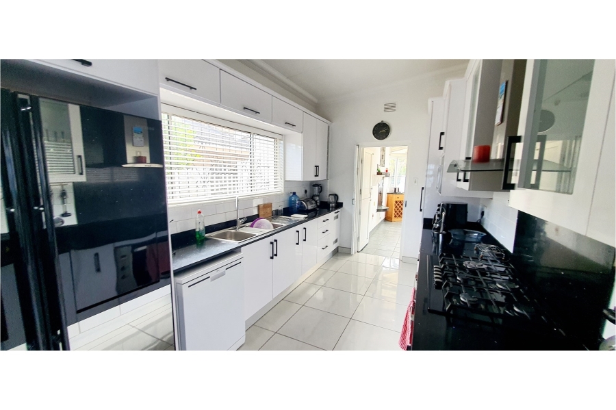 2 Bedroom Property for Sale in Uvongo KwaZulu-Natal