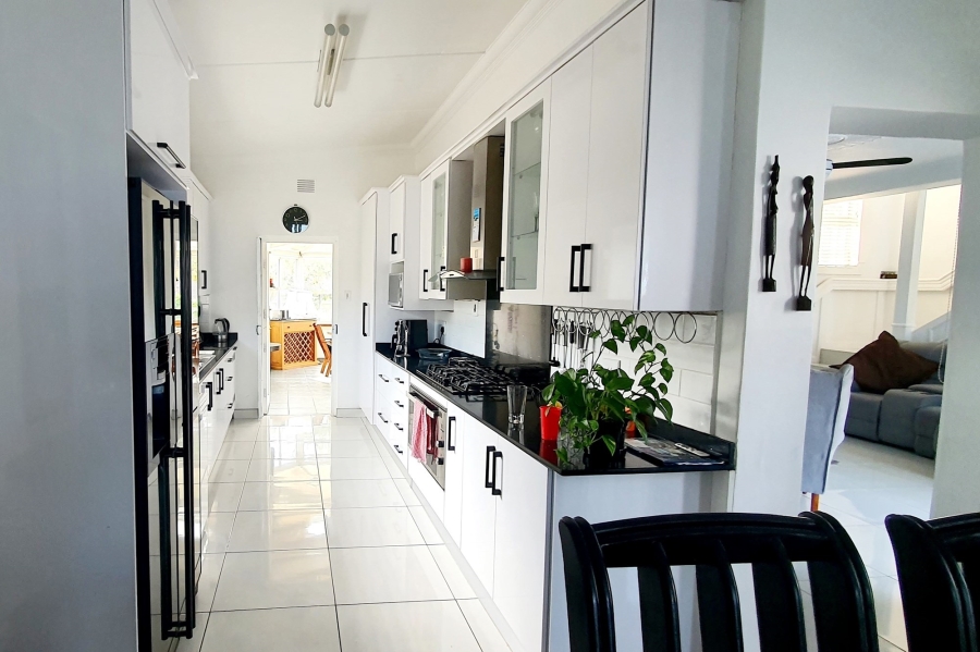 2 Bedroom Property for Sale in Uvongo KwaZulu-Natal