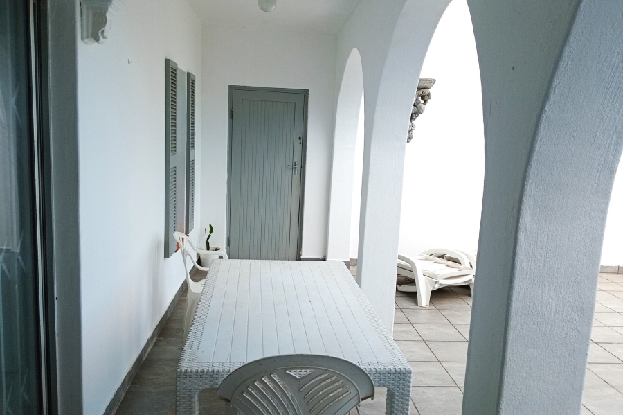 2 Bedroom Property for Sale in Uvongo KwaZulu-Natal