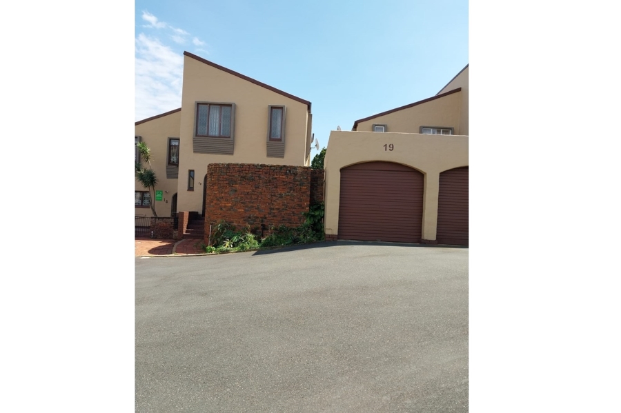 3 Bedroom Property for Sale in Woodhaven KwaZulu-Natal