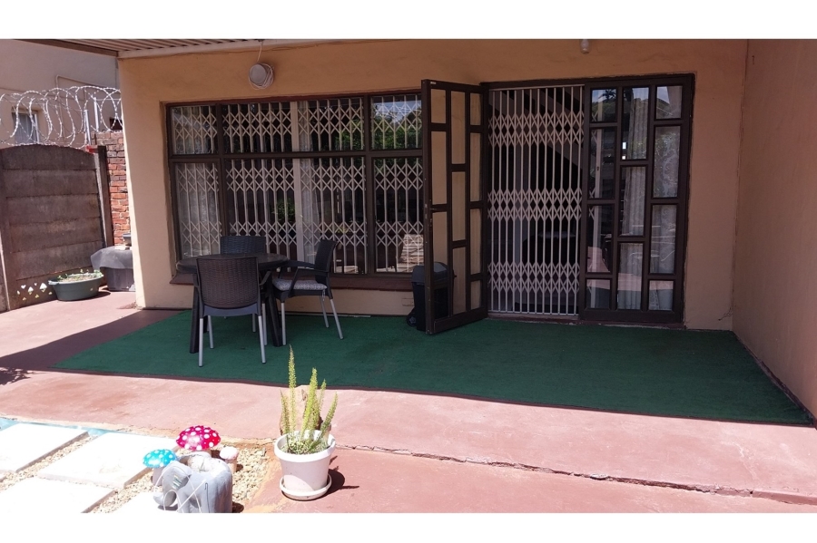 3 Bedroom Property for Sale in Woodhaven KwaZulu-Natal