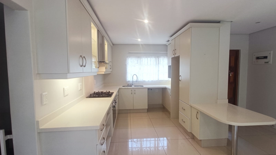 To Let 2 Bedroom Property for Rent in Gillitts KwaZulu-Natal