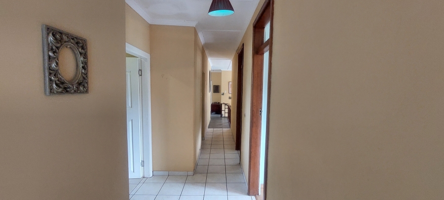 4 Bedroom Property for Sale in Sea Park KwaZulu-Natal