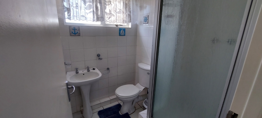 2 Bedroom Property for Sale in Uvongo KwaZulu-Natal