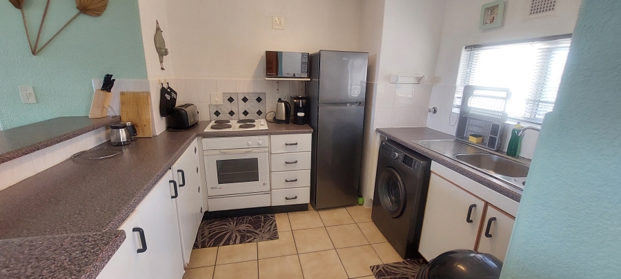 To Let 2 Bedroom Property for Rent in Uvongo KwaZulu-Natal