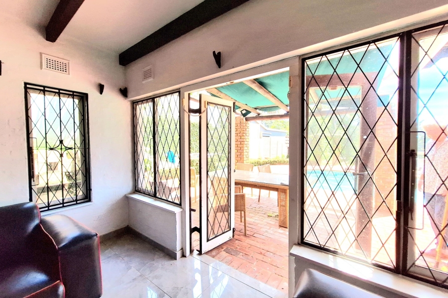 4 Bedroom Property for Sale in Cowies Hill KwaZulu-Natal