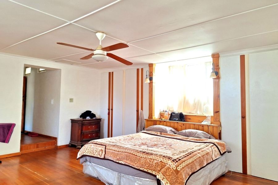 4 Bedroom Property for Sale in Cowies Hill KwaZulu-Natal