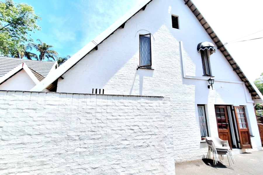 4 Bedroom Property for Sale in Cowies Hill KwaZulu-Natal