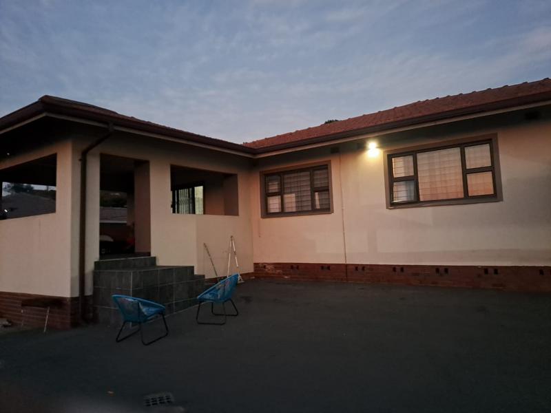 To Let 3 Bedroom Property for Rent in Bluff KwaZulu-Natal