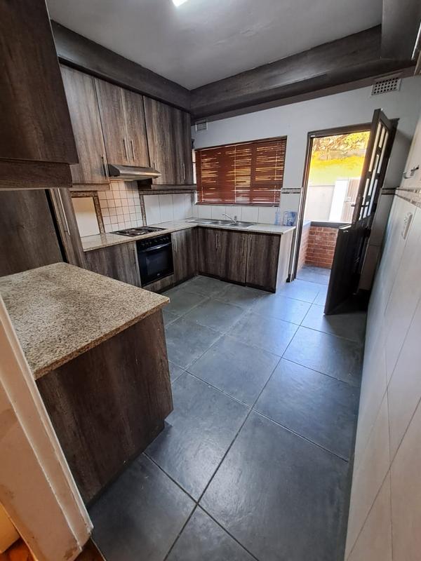 To Let 3 Bedroom Property for Rent in Bluff KwaZulu-Natal
