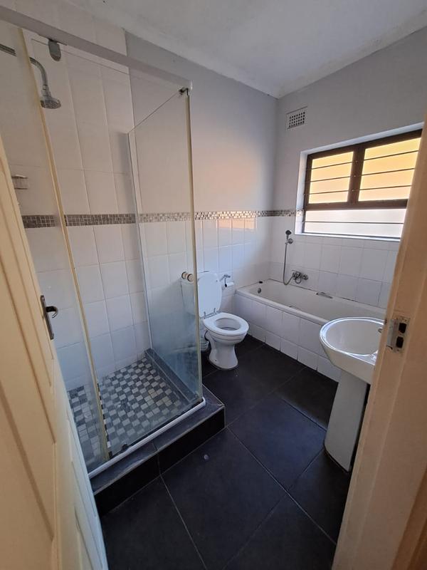 To Let 3 Bedroom Property for Rent in Bluff KwaZulu-Natal
