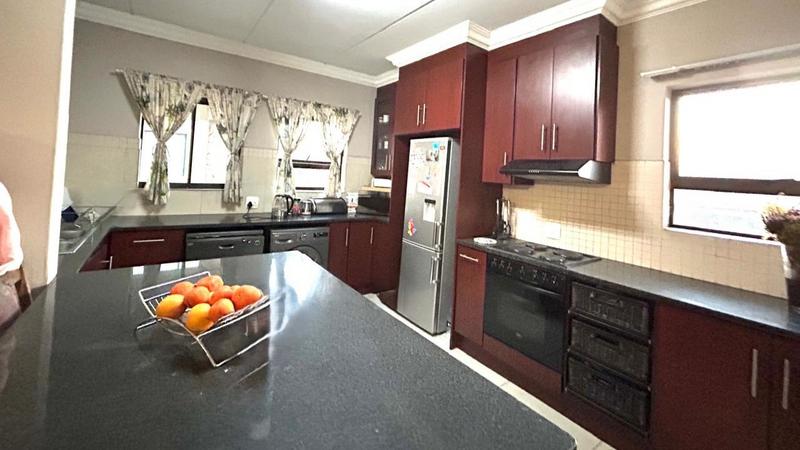 3 Bedroom Property for Sale in Jozini Rural KwaZulu-Natal