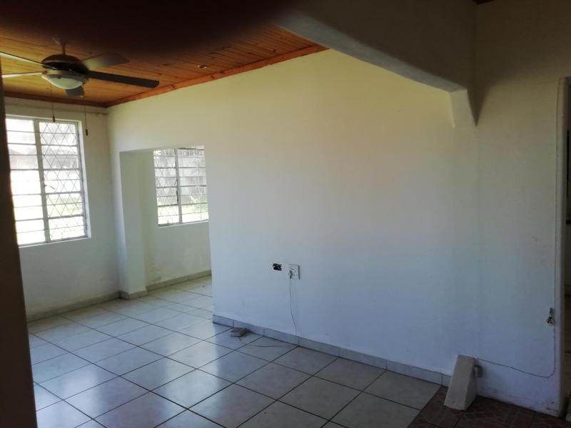 To Let 4 Bedroom Property for Rent in Park Rynie KwaZulu-Natal