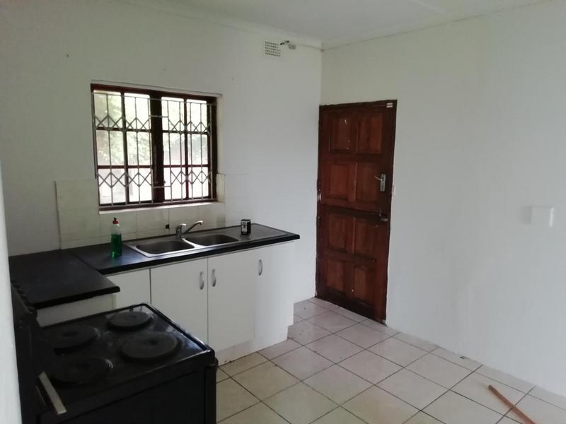 To Let 4 Bedroom Property for Rent in Park Rynie KwaZulu-Natal