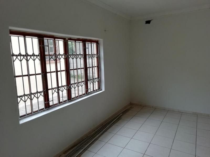 To Let 4 Bedroom Property for Rent in Park Rynie KwaZulu-Natal